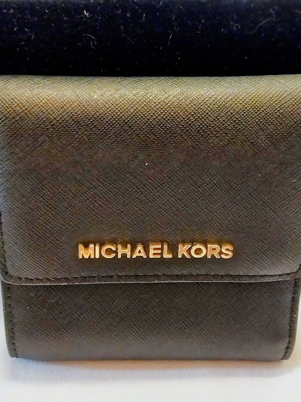 Michael Kors Saffiano Medium Women's Wallet - Black